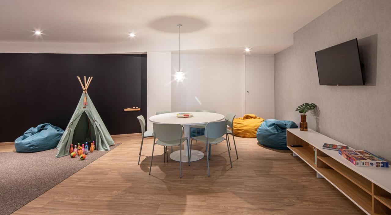 Apartamentos Forum Ceao Lugo Esterno foto